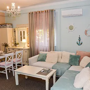 Holly Vendeghaz Apartament