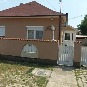 Konukevi Family Vendeghaz, Hajdúszoboszló
