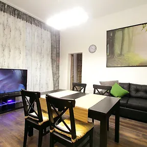 rezervați aici